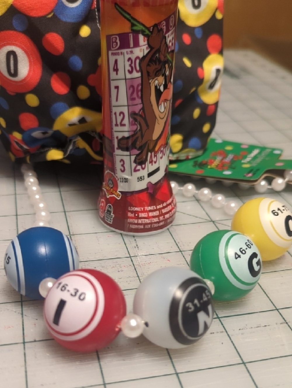 Colorful Bingo Ball Gift Bag - Black Colorful Dots- Also Taz Dobber and necklace - Picture 3 of 3